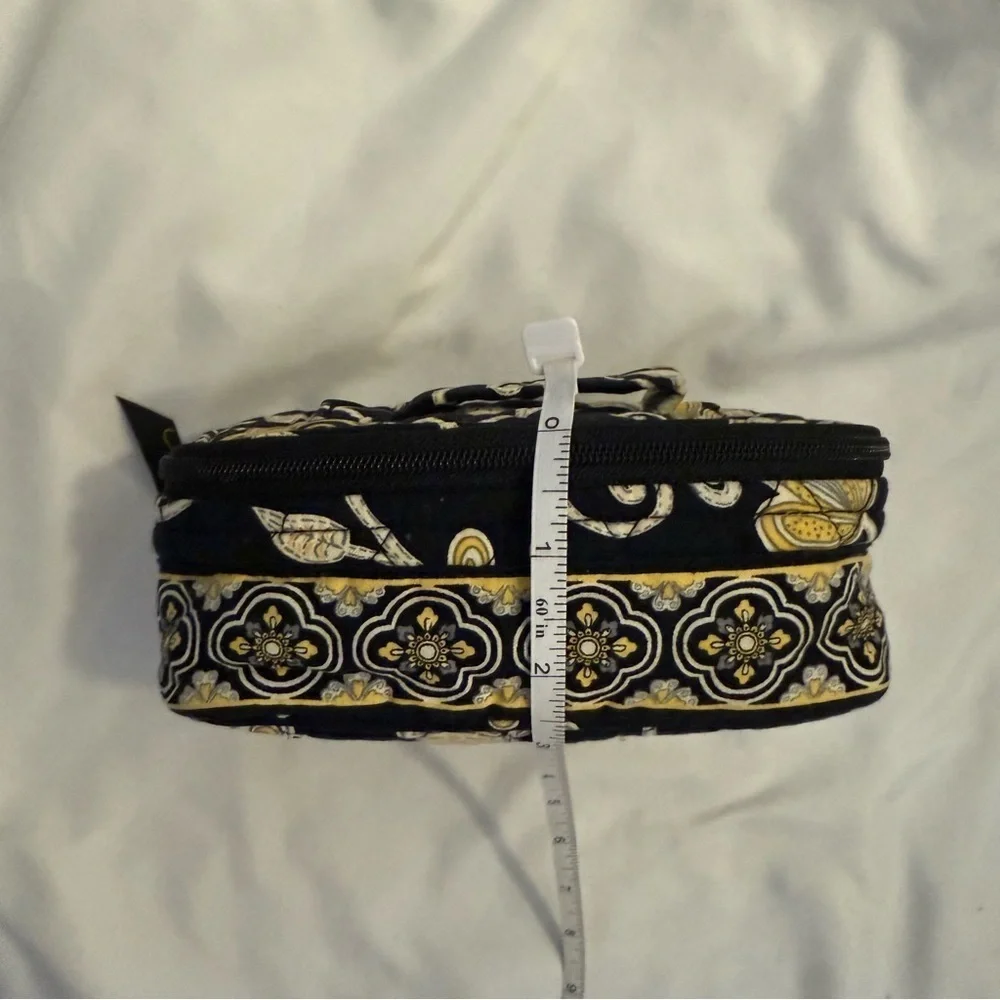 EUC Vera Bradley Fold Out Multi-compartment Cosmetic Bag